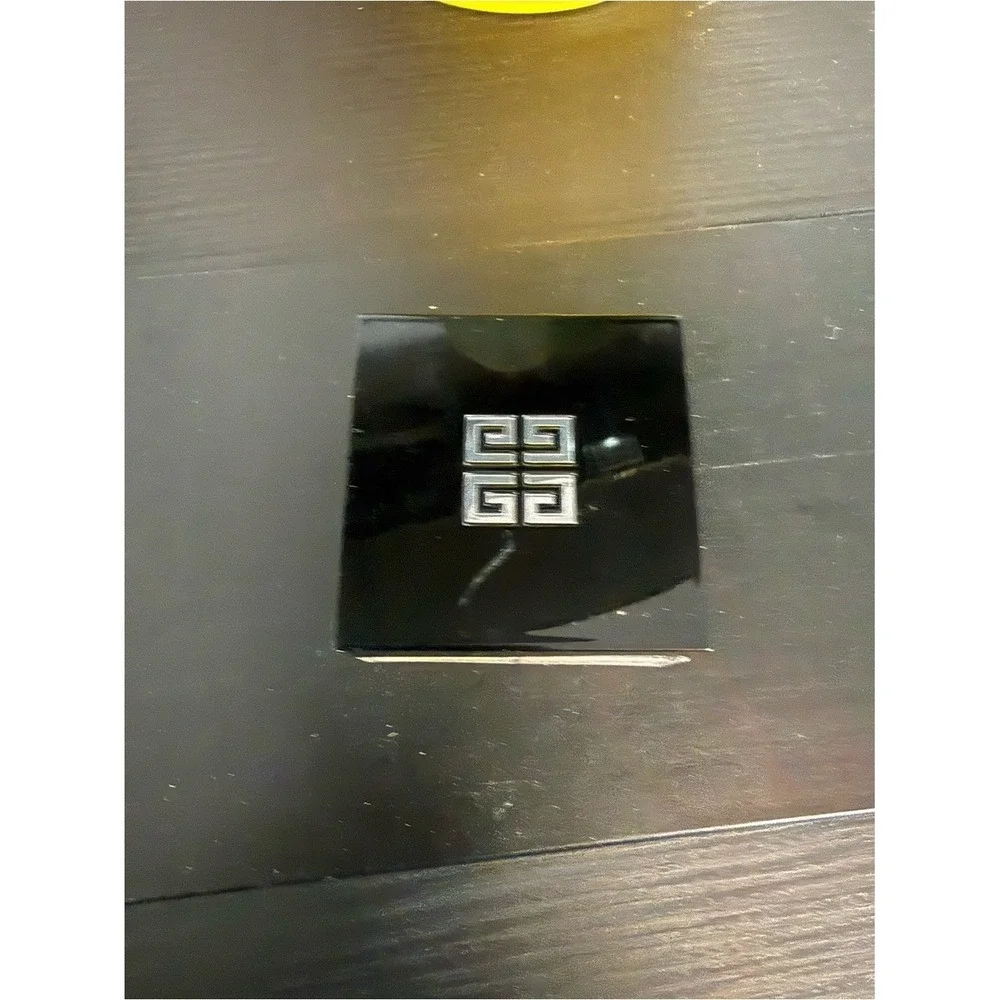 Givenchy Prisme Libre Loose Powder shade 5